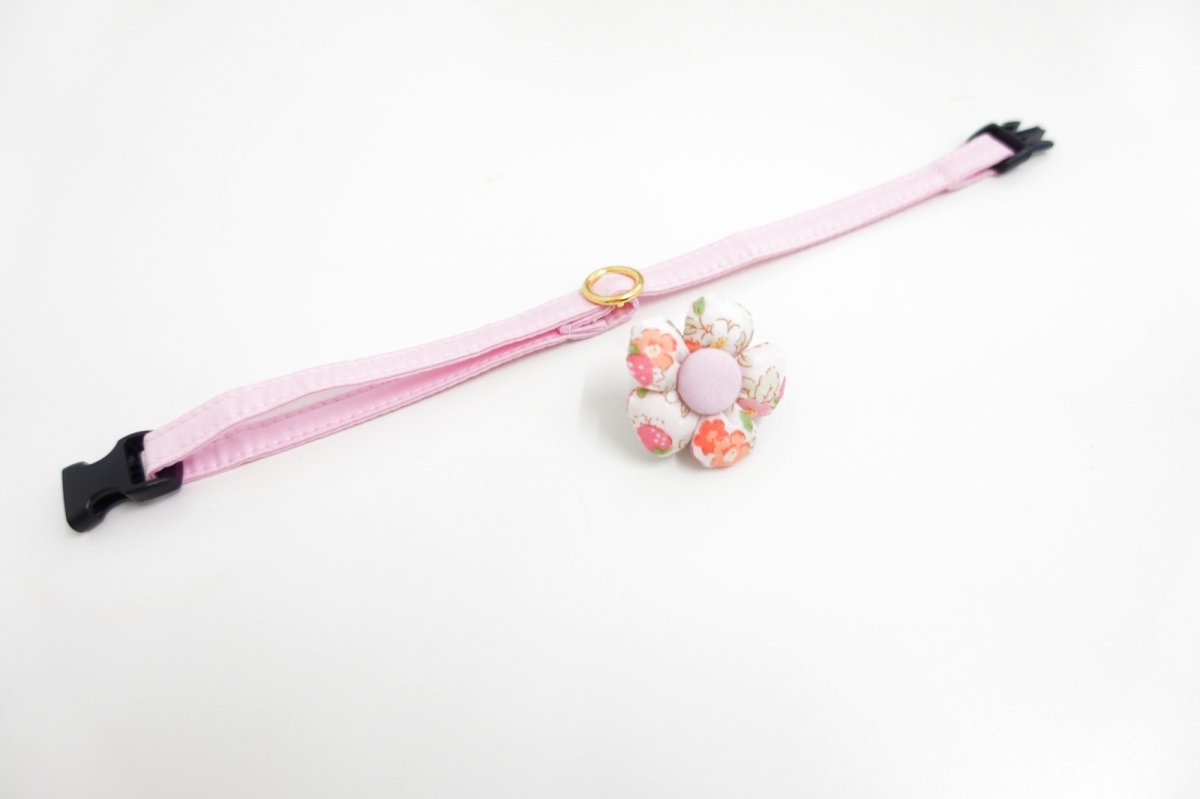画像3: フラワーモチーフの首輪(ピンク×イチゴ柄) (3)