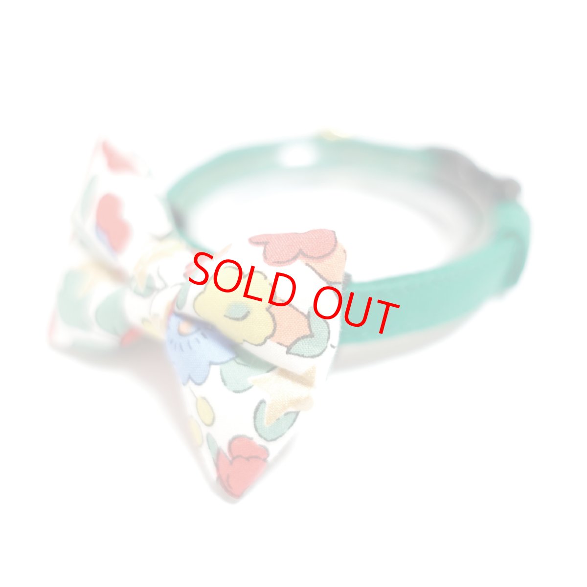 画像1: LIBERTY Fabrics・リバティ・ファブリックス・リボン猫首輪・Betsy Sta（ベッツィスター）ホワイト/パール (1)