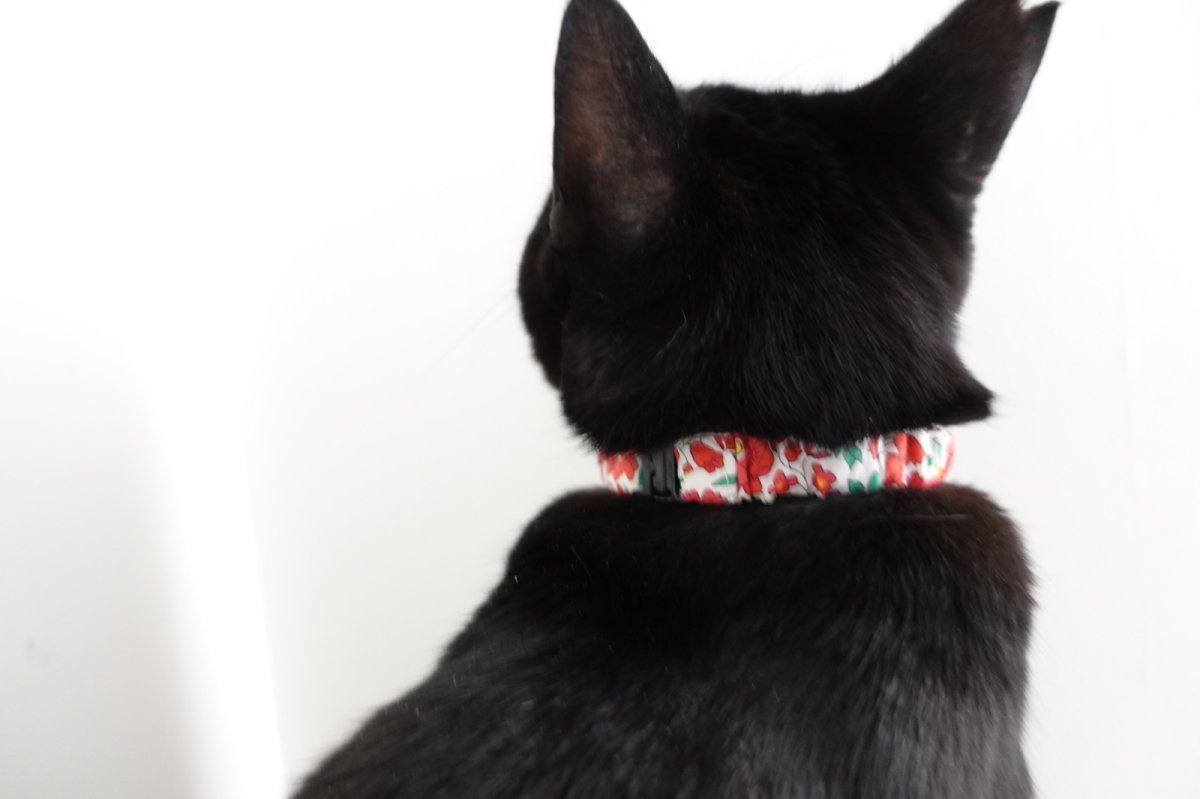 画像11: シュシュ猫首輪/ポプリン/小花柄(3色展開) (11)