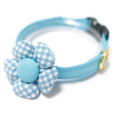 画像1: Ｂasic gingham Check/ベーシックギンガムチェック/フラワーモチーフ猫首輪（（水色） (1)
