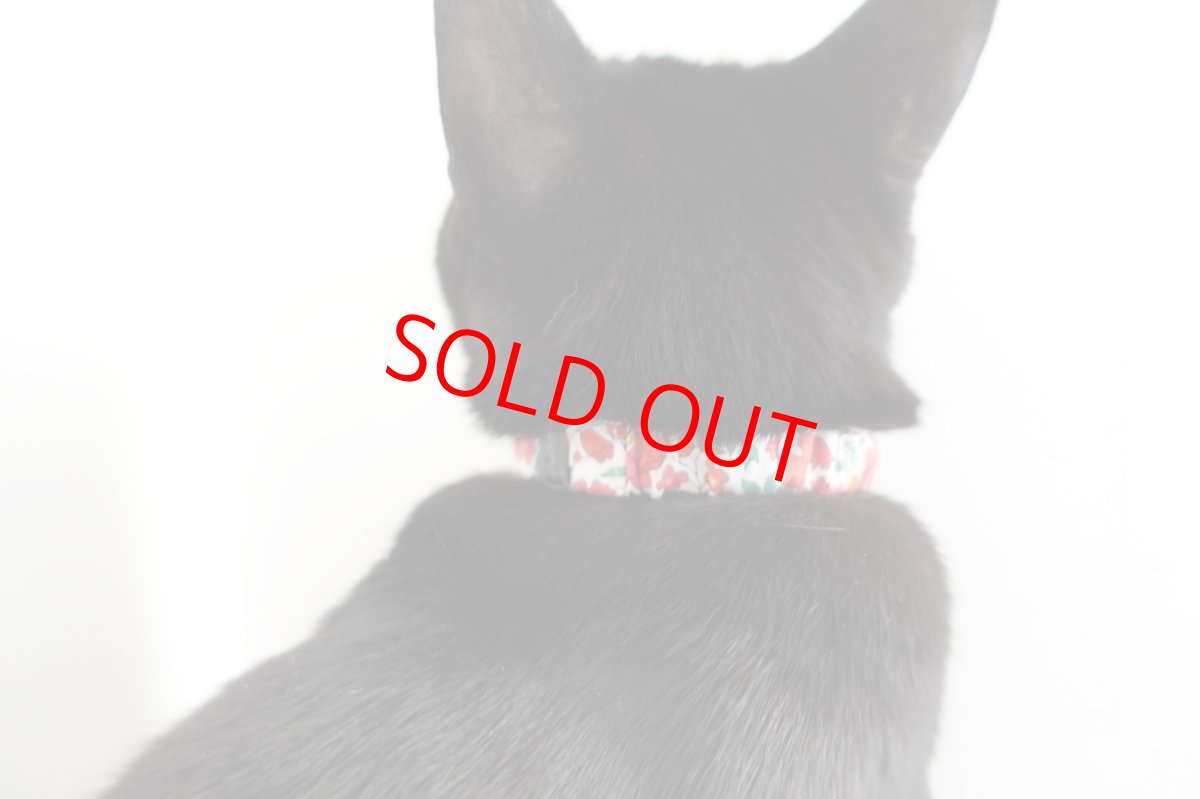 画像8: エアリーシュシュ・LIBERTYファブリック・シュシュ猫首輪・猫首輪（リバティプリント Betsy（ベッツィー））グリーン (8)