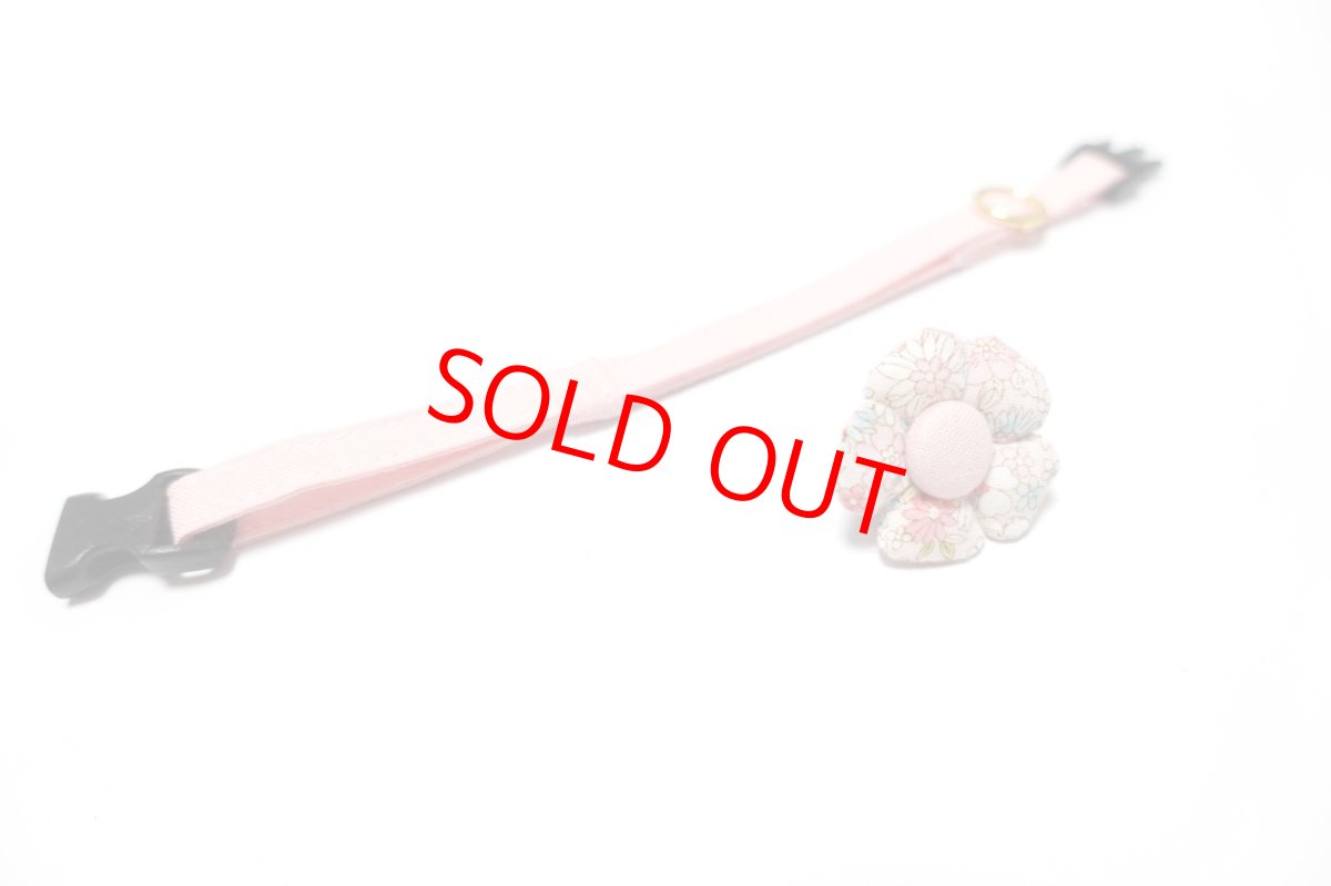 画像2: Petite Fleur/プチフルール/フラワーモチーフ猫首輪（ピンク） (2)