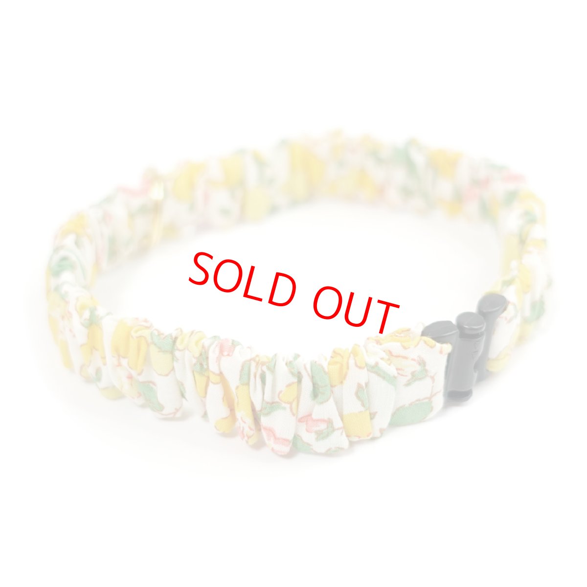 画像2: エアリーシュシュ・LIBERTYファブリック・シュシュ猫首輪・MRS STONELEY（ミセス・ストーンリー）イエロー (2)