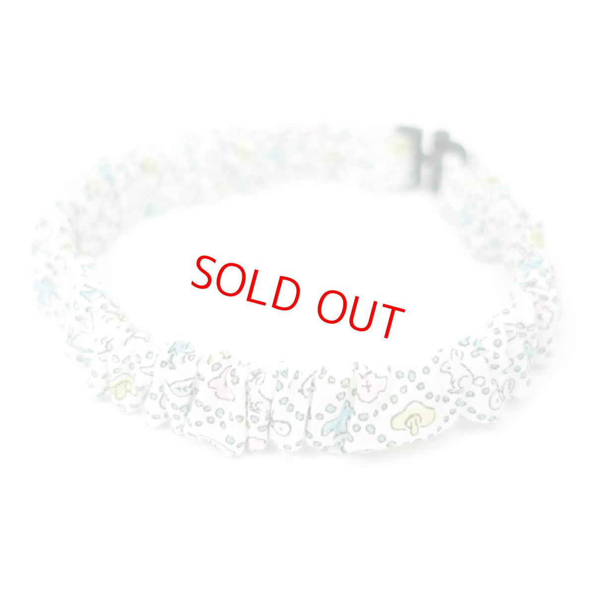 画像1: エアリーシュシュ「ミナペルホネンとLIBERTYが紡ぐファブリック」シュシュ猫首輪・猫首輪（Forest Wave /フォレスト・ウェーブ ）ブルー (1)