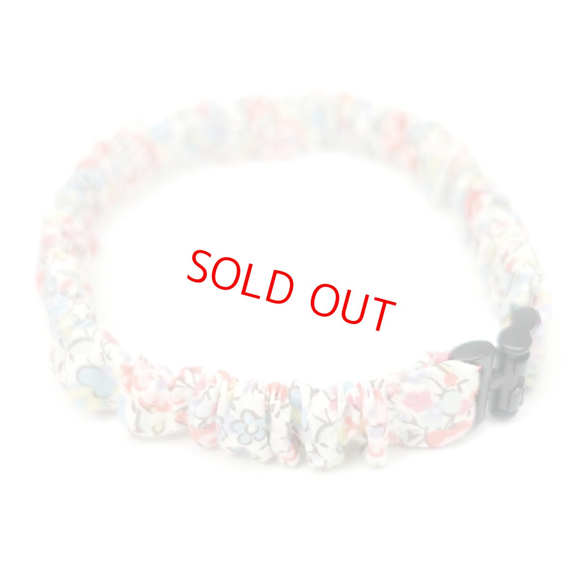 画像2: エアリーシュシュ・LIBERTYファブリック・シュシュ猫首輪・猫首輪（Emma and Georgina/エマアンドジョージーナ）アプリコット  (2)