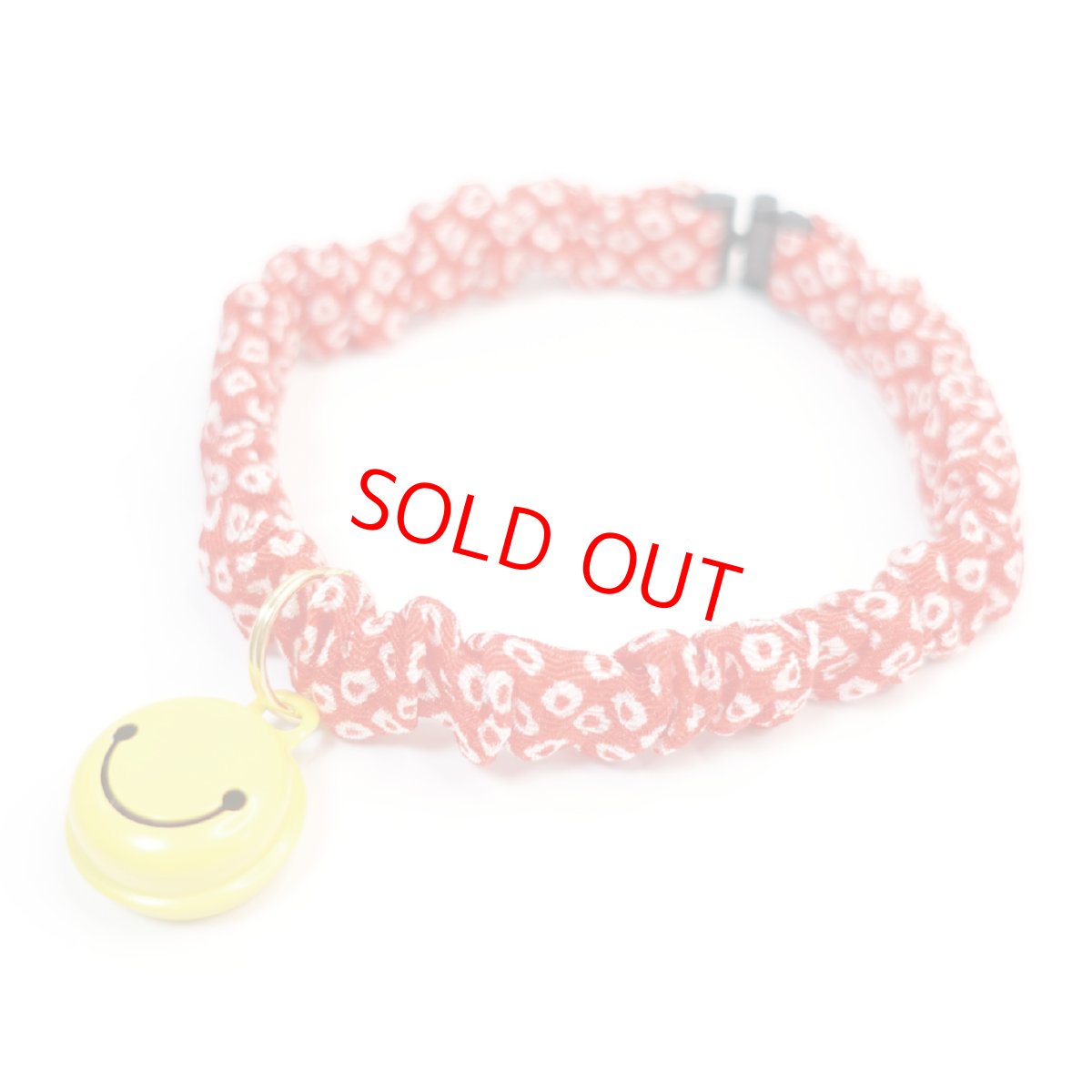 画像2: Lサイズ限定商品/スマイル鈴付き/セイフティーバックル付きシュシュ猫首輪/鹿の子柄/2色展開 (2)