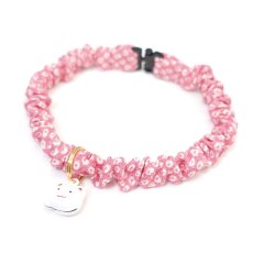 画像1: Mサイズ限定商品/招き猫ホワイト鈴付き/セイフティーバックル付きシュシュ猫首輪/鹿の子柄/ピンク (1)