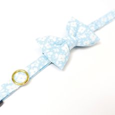 画像2: MODA・モダファブリックシリーズ・Dainty Meadow（デインティメドウ）・リボン猫首輪・（水色リボン×水色首輪） (2)