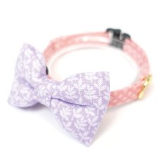 画像1: MODA・モダファブリックシリーズ・Georgia （ジョージア）・リボン猫首輪・（パープルリーフ柄リボン×ピンクドット首輪） (1)