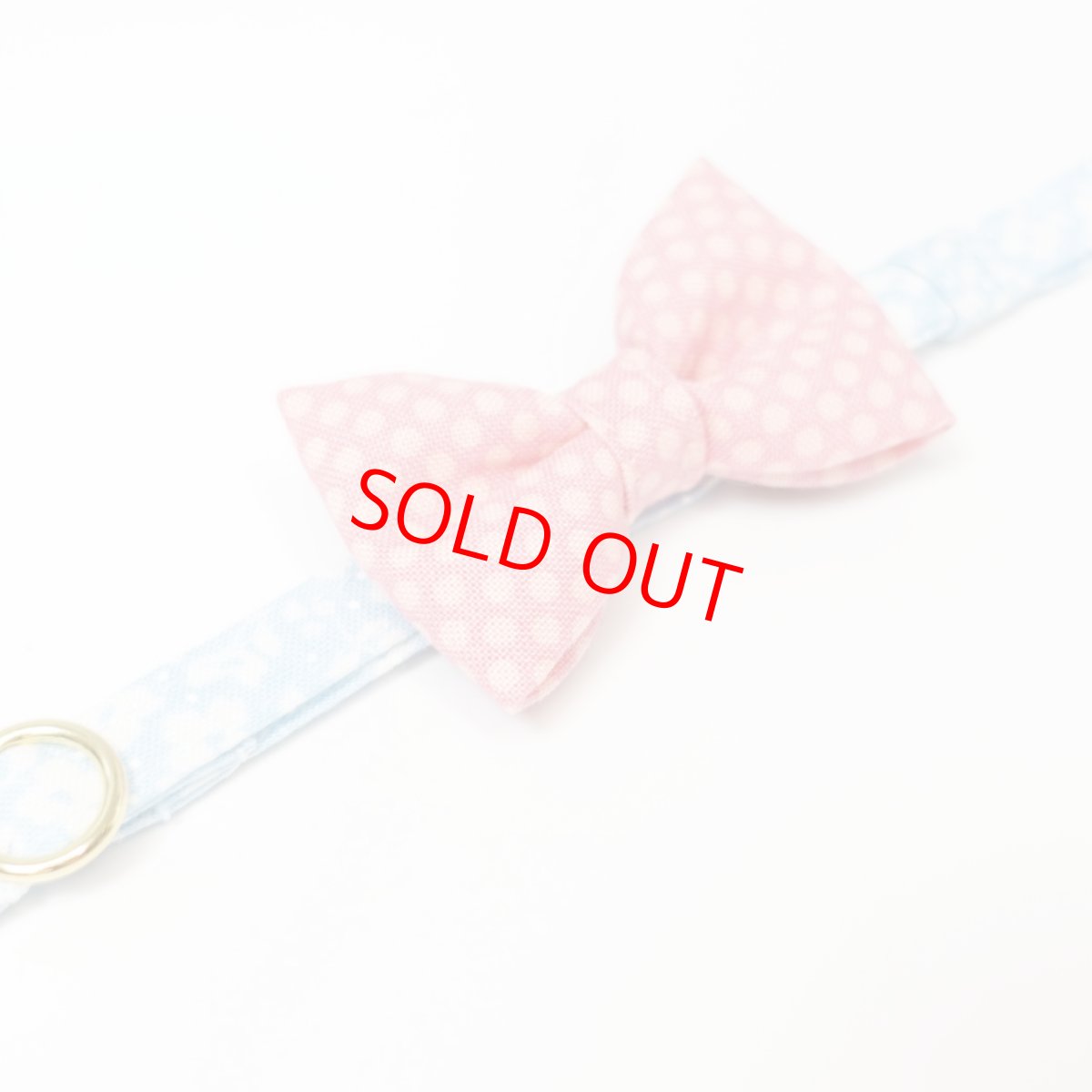 画像2: MODA・モダファブリックシリーズ・On The Bright Side（オンザブライトサイド）・リボン猫首輪・（ピンクドットリボン×水色首輪） (2)