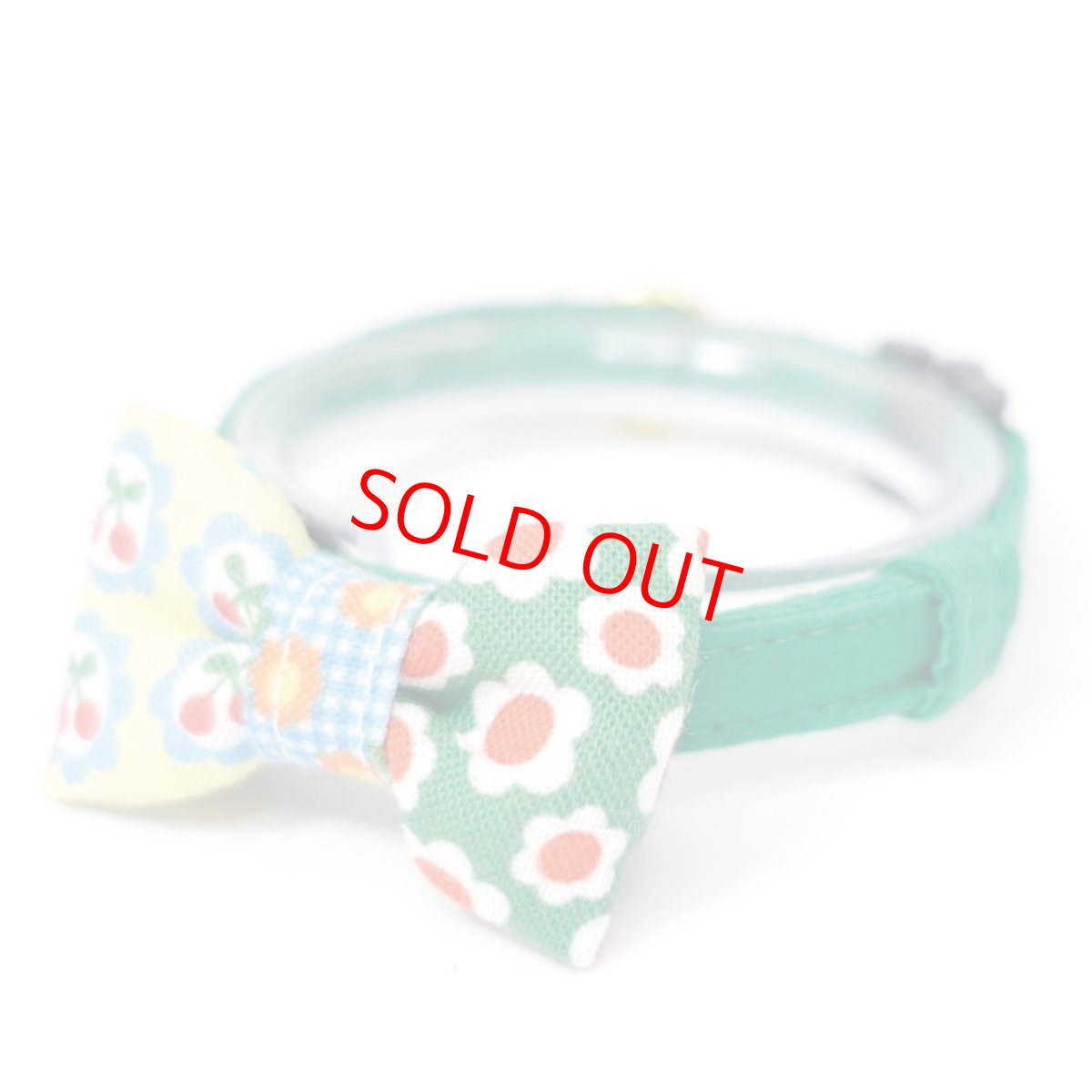 画像2: 昭和レトロな左右柄違い・ミニリボン猫首輪（G柄） (2)