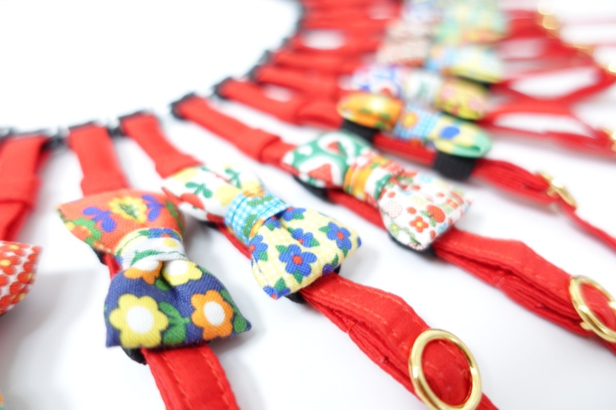 画像9: 昭和レトロな左右柄違い・ミニリボン猫首輪（D柄） (9)