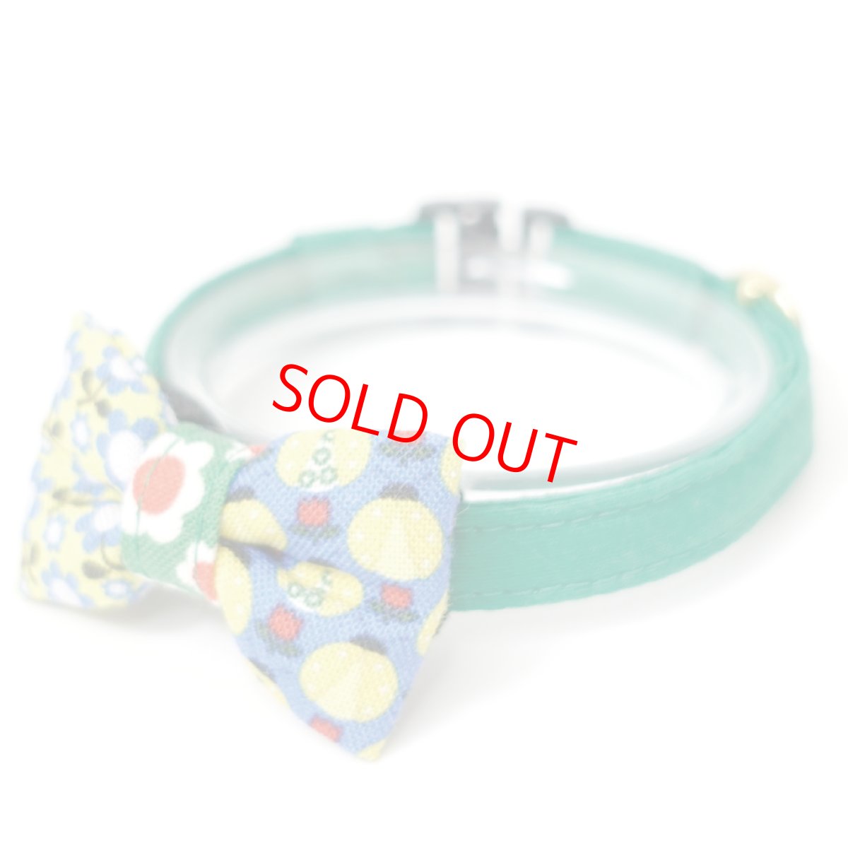 画像3: 昭和レトロな左右柄違い・ミニリボン猫首輪（J柄） (3)