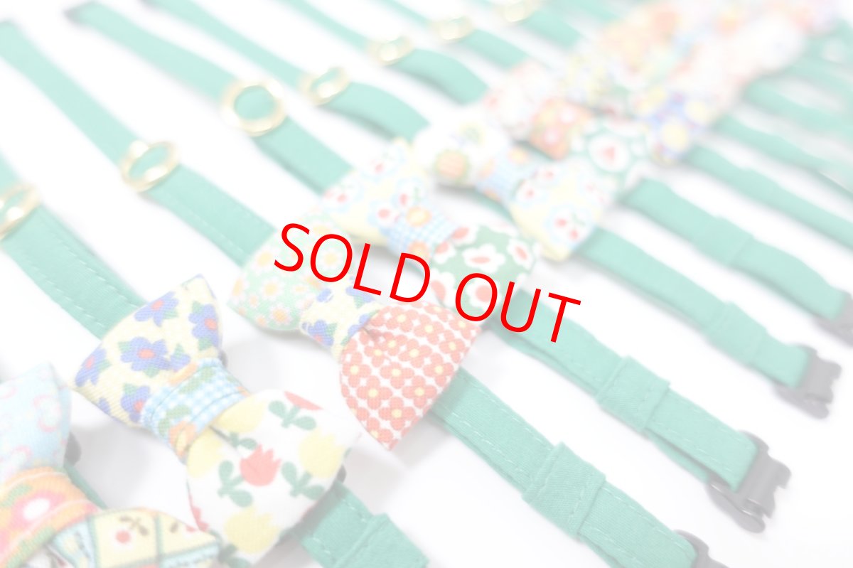 画像10: 昭和レトロな左右柄違い・ミニリボン猫首輪（F柄） (10)