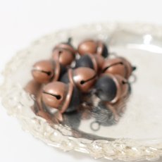 画像1: どんぐり鈴（銅古美）１２mm (1)