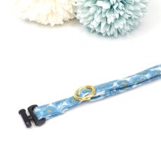 画像2: エアリー首輪・LIBERTY Fabrics・リバティ・ファブリックス猫首輪（Xanthe Sunbeam ザンジー・サンビーム）水色 (2)