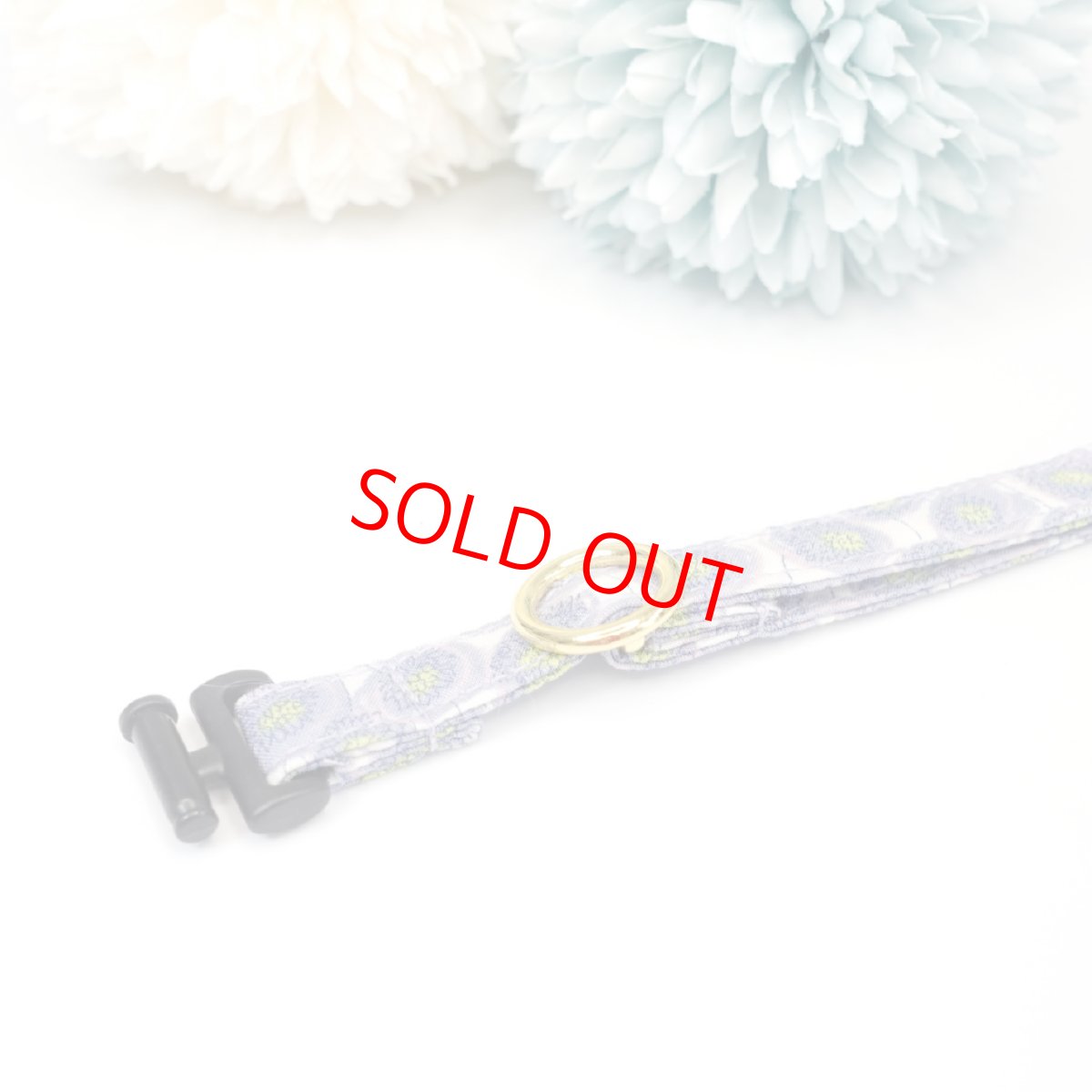 画像2: エアリー首輪・LIBERTY Fabrics・リバティ・ファブリックス猫首輪（Xanthe Sunbeam ザンジー・サンビーム）グレーパープル (2)