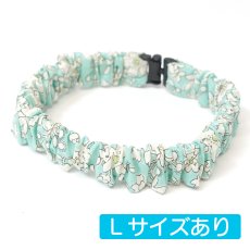 画像1: エアリーシュシュ・LIBERTYファブリック・シュシュ猫首輪・猫首輪（リバティプリント カペル）グリーン (1)