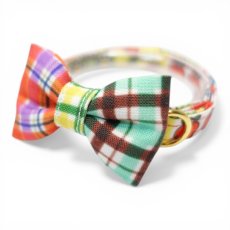 画像1: 世界にひとつの組み合わせ｜レトロリンゴ×手書きチェック 左右で柄が異なるリボン首輪【限定１点】L柄 (1)