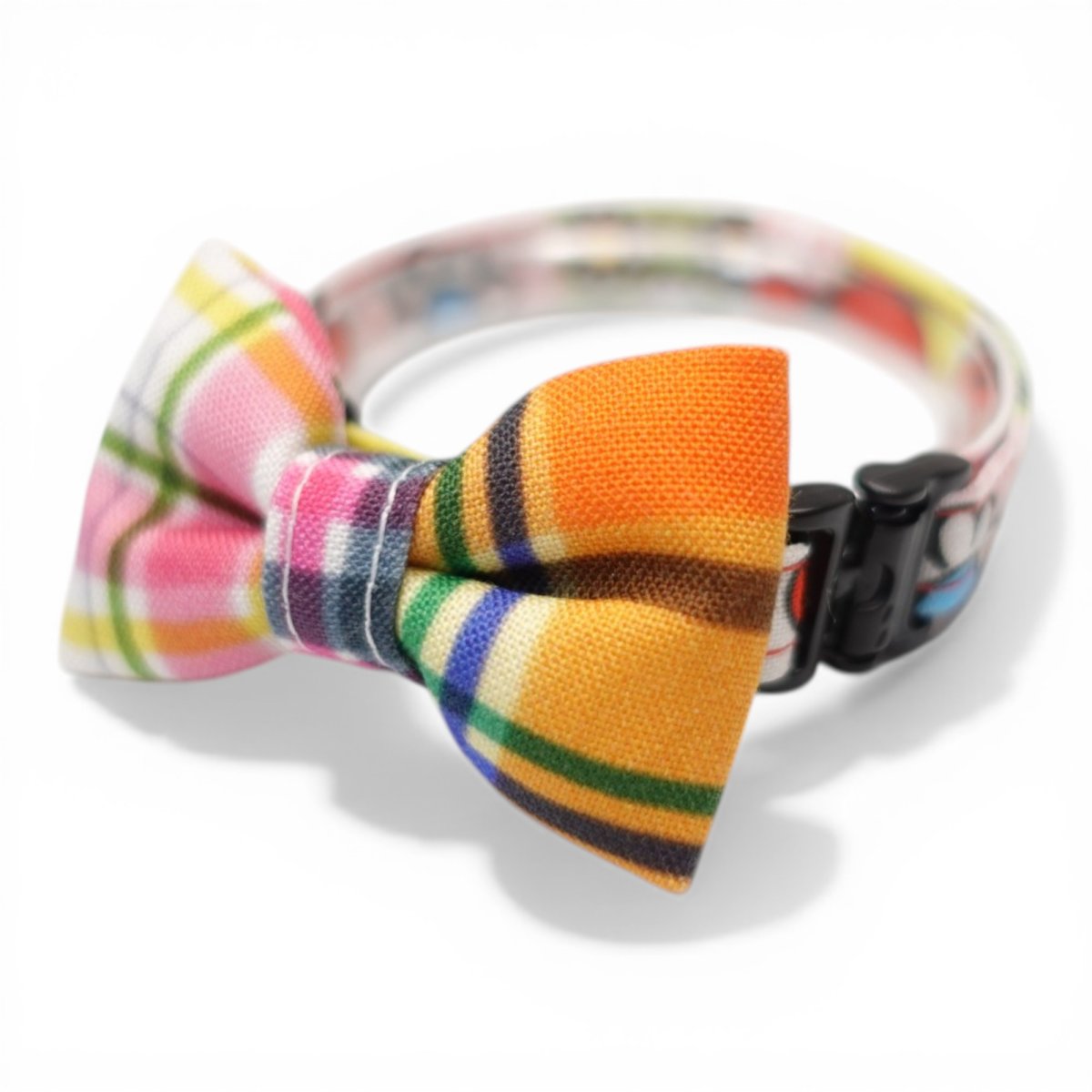 画像2: 世界にひとつの組み合わせ｜レトロリンゴ×手書きチェック 左右で柄が異なるリボン首輪【限定１点】M柄 (2)