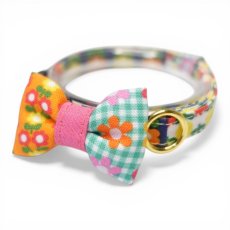 画像1: 懐かしさをまとう 昭和レトロフラワー｜左右で柄が異なるミニリボン首輪  K柄【限定1点】 (1)